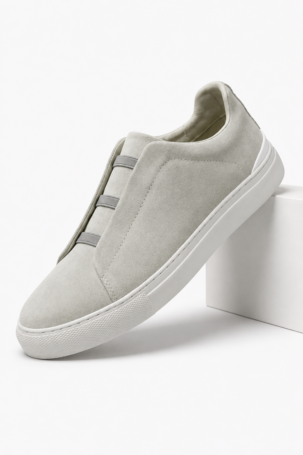 Herren Slip-On Sneaker in Grau mit weißer Kontrastsohle
