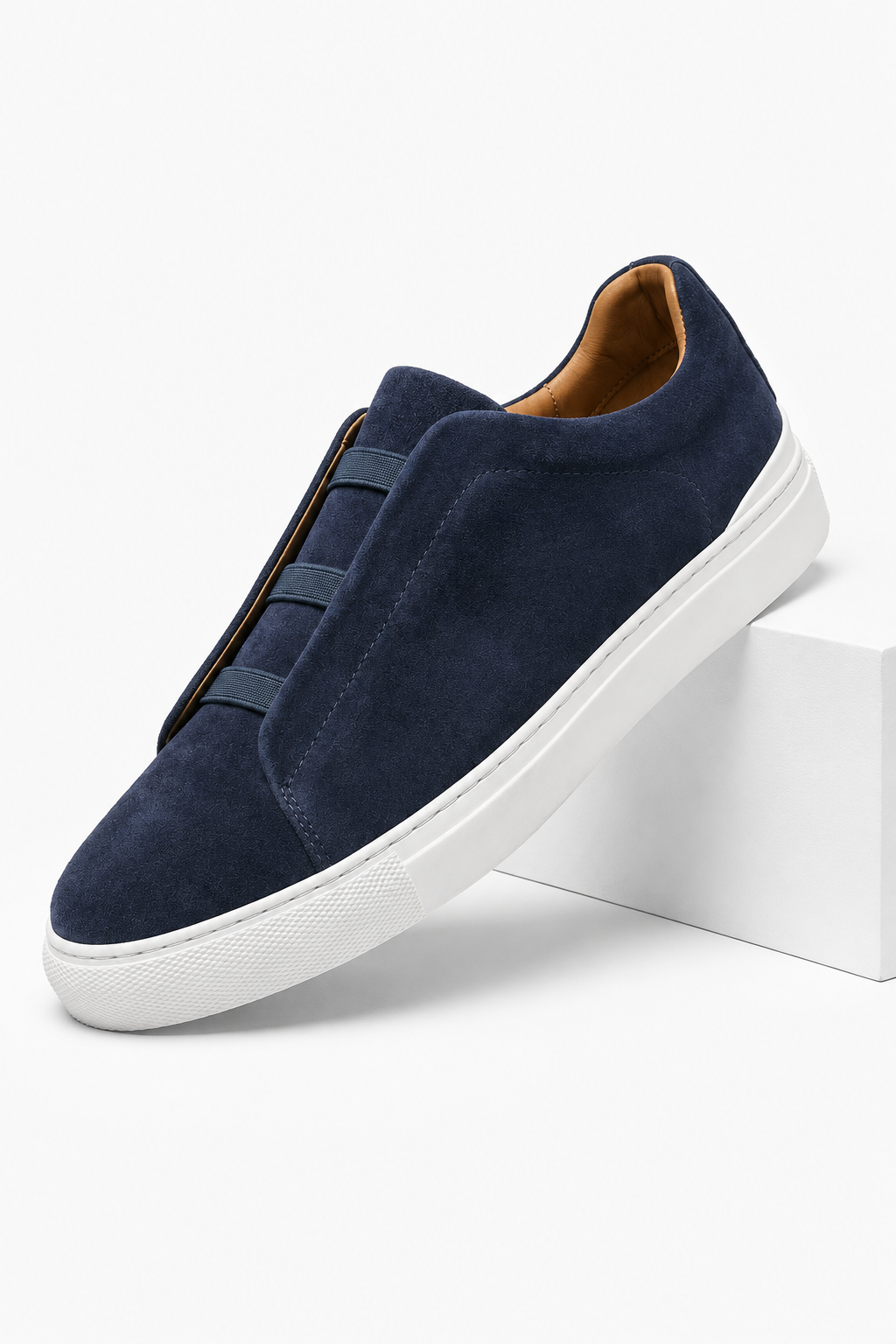 Herren Slip-On Sneaker in Marineblau mit weißer Kontrastsohle